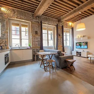  Appartement La Nuit Saint Georges